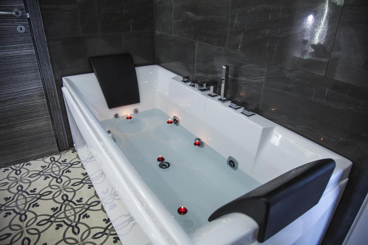 Villa Adelaide Suite & Room Torre a Mare Kültér fotó